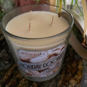 Sonoma 3-wick candle in “Holiday Cookies”